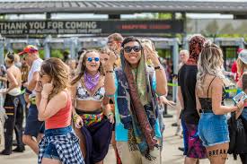 Shoutout to our breakaway fam for joining us in cancun, can't wait for what's coming up next! Breakaway Music Festival Grand Rapids 2020 Lineup Tickets Schedule Dates