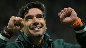 Leila defende Abel Ferreira após episódio com jornalista