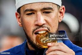 159 fotos e imágenes de alta resolución de Johnny Booker