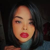 Cleo Robertson's Instagram, Twitter & Facebook