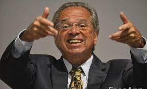 Paulo guedes desiste de criar novo imposto sobre transações finaceiras. Paulo Guedes Sorrindo Photos Facebook