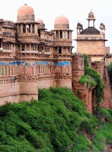 Samudra Mahal at worli mumbai. A lost palace by the sea of scindias of gwalior. #gwalior #scindia #samudra #mahal #worli #mumbai https://gwaliorplus.com/samudra-mahal-at-worli-mumbai-a-lost-palace -of-gwalior-by-the-sea/