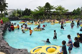 Serunya Main Kolam Ombak Di Tektona Waterpark Destinasi Bandung