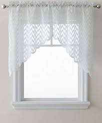 Stained glass windows bring light and color into your space. 22 Modern Bathroom Window Treatment Ideas
