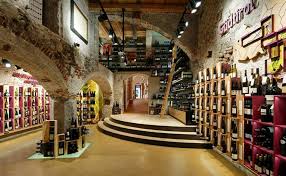 Retail Design Wine Store Bws Liquor Store Alcohol Store In Italy Retail Design Shop Window Design Architecture Design