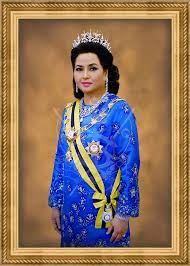 Johor permaisuri raja zarith sofiah is sad that a posting on her facebook page regarding a seminar to raise awareness on paedophilia has met with raja zarith said if the seminar does not garner the interest or capture the attention of malaysians, then the future of children who have been sexually. Her Royal Highness Raja Zarith Sofiah Laman Web Rasmi Kemahkotaan Dymm Sultan Ibrahim Sultan Johor