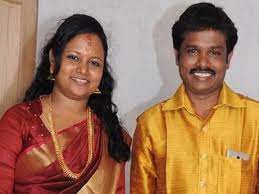 Puthiyathalaimurai tv 80.791 views4 year ago. à®®à®© à®µ à®‡à®±à®¨ à®¤ 6 à®® à®¤à®¤ à®¤ à®² à®ª à®¤ à®® à®ª à®ª à®³ à®³ à®¯ à®© à®®à®¤ à®° à®® à®¤ à®¤ à®• à®°à®£à®® à®‡à®° à®µà®° Madurai Muthu Remarries 6 Months After Wife S Death Tamil Filmibeat