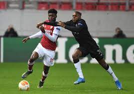 Nuno albertino varela tavares is a portuguese professional footballer who plays for benfica in primeira liga as a defender. B76wogykb2s3cm