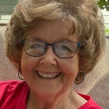 Am I the only lefty that doesn't have to turn the paper or curve the wrist?  And my handwriting is actually pretty. Hagd😘