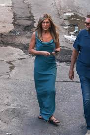 Jennifer Aniston Pairs Her Gown in an Unexpected Color With a Surprising Shoe