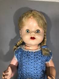 Dollie Walker's Instagram, Twitter & Facebook