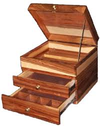 Pin By Freddie Van Esch On Ideas Wood Projects Plans Wood Projects Fishing Tackle Box