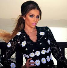 عمل كل ما شأنه تحسين الشيء في مظهره الخارجي بالزيادة عليه أو الإنقاص منه(4). Ø´Ø§Ù‡Ø¯ Ø´Ù‚ÙŠÙ‚Ø© Ø¯ÙŠØ§Ù†Ø§ ÙƒØ±Ø²ÙˆÙ† ØªØ«ÙŠØ± Ø§Ù„Ø¬Ø¯Ù„ Ø¨ÙÙŠØ¯ÙŠÙˆ Ù…Ø¹ Ù…Ø­Ù…Ø¯ Ø¹Ø³Ø§Ù Ù…Ù†ØªØ¯ÙŠØ§Øª Ø¯ÙŠØ§Ø± Ø¨ÙƒØ± Diyarbakir