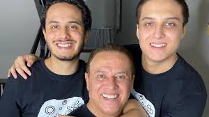 Quiénes son los hijos de Mario Bezares y a qué se dedican