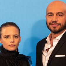 Filme mit dar salim in unserer datenbank mit wem arbeitet dar salim zusammen? Neue Tatort Ermittler Wir Planen Alle Zeit In Bremen Zu Verbringen Buten Un Binnen
