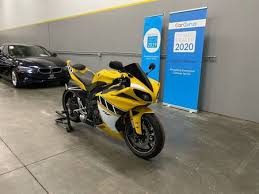 Cookies on yamaha motor's website. Yamaha Yzf R1 Gelb Gebrauchtmotorrad Gebrauchte Motorrader Suchen Name Site