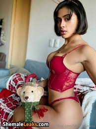 her daring content - pushing boundaries photo 13