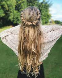 Fantastic Twists And Curls Half Up Half Down Hairstyle Easy Half Up Half Down Hairstyles Boho Hairst Hair Styles Easy Hairstyles For Long Hair Long Hair Styles