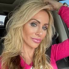 Tina Addison's Instagram, Twitter & Facebook