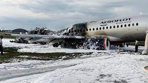 Sujets associés plus d'un an après le crash d'avion qui a coûté la vie au footballeur argentin emiliano sala et à son pilote david ibbotson, le bureau d'enquête britannique sur les accidents aériens a livré ce vendredi 13 mars ses conclusions sur les circonstances du drame. Crash D Un Avion Russe Debut Mai La Foudre A Desactive Le Pilotage Automatique Lci