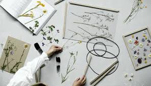 There's something so nostalgic for me about pressed flowers. Diy Pressed Flowers No Fuss Art Frames From Copenhagen Gardenista