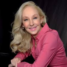 Rachel Morrell (@DisneyWishing)