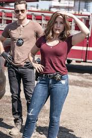 Sophia Bush And Jesse Lee Soffer In Chicago P D 2014 Chicago Pd Sophia Bush Chicago Pd Chicago Pd Cast