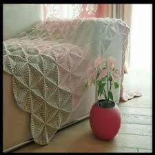 Sevgili Hanimlar Yatak Ortusu Bebek Battaniyesi Veya Paspas Tarzi Baska Orguler Orebileceginiz Tig Isi Ucgen Mozaik O Battaniye Ornegi Battaniye Battaniye Tig