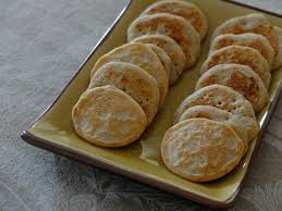 Blinis Maison A La Farine De Sarrasin Et Lait D Amande Sans Gluten Et Sans Lactose La Cuisine Du Mercredi