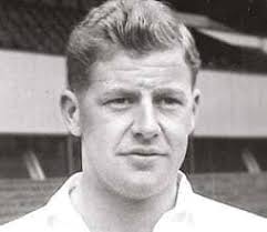 Johnnie Hills's Instagram, Twitter & Facebook