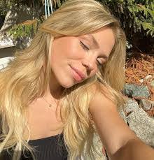 Haley Lawson's Instagram, Twitter & Facebook