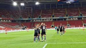 Founded on 28 february 1904 as sport lisboa, benfica. Yhx0h9qulodvwm