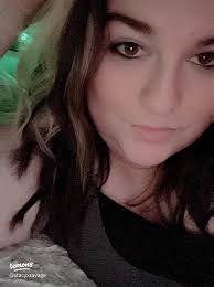 Trendy Date Night Outfit Ideas for Plus Size Moms