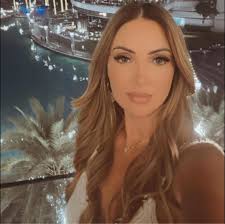 These two are Marlene and Fiona from Hsbc from whom we received a generous  donation, Thank you 🙏🏻❤️. DAR Bjorn