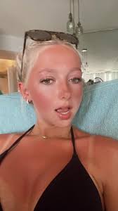 kb (@karabeth.davis)