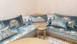 Salon Marocain Moderne Bleu Ciel Et Beige Deco Salon Marocain Salon Marocain Design Salon Marocain