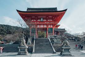 Otowa, one of the peaks in kyoto's higashiyama mountain range, stands the temple, to which large numbers of visitors come to pay their respects to kannon, a deity of great mercy and compassion. Hidden Kiyomizudera Explore One Of Kyoto S Oldest Temples With A Monk Japan Cheapo