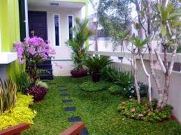 34 Gardening Tricks For Smaller Spaces Small Backyard Gardens Minimalist Garden Small Garden Design