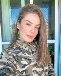 Caitlin Overman's Instagram, Twitter & Facebook