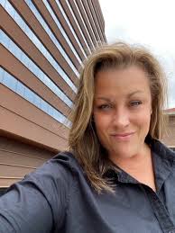 Kate Newcomb's Instagram, Twitter & Facebook