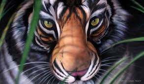 Tiger Body Painting Craig Tracy Is Hands Down One Of The Best Body Painters In The World At First Glance This Piece Craig Tracy Body Painting Illusion Art