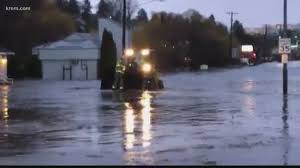 My street has a missing curb every. Flood Waters Too Much For Pullman Storm Drains Mayor Says Krem Com