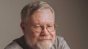 William S. McTernan, 76, Newsday editor, dies