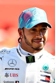 With the kind of popularity he has had, it shouldn't be surprising that he has attracted more than his fair share of attention. Lewis Hamilton Starportrat News Bilder Gala De