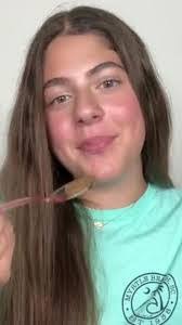 Ashley Castelo's Instagram, Twitter & Facebook