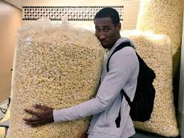6'7 NBA player holds bag of popcorn so giant, it makes him look like a  small child - SBNation.com