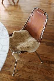 Idee Van Julie Lippens Op Home Eetkamer Restaurant Pierre Jeanneret Stoelen