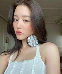 June Plearnpichaya, Comeback di Film OMG!