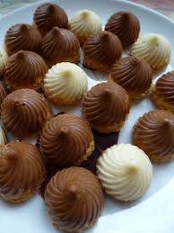 Tourbillons Sables En Coque De Chocolat Delices A La Carte By Bene Gateaux Et Desserts Chocolat Cuisine Et Boissons