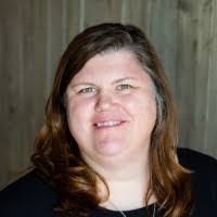 Karen Ogle's Instagram, Twitter & Facebook